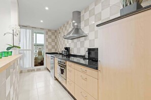 Fridge, microwave, oven, stovetop - Paloma park apartment by Costarentals - Ref 165 (Benalmádena)