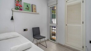 3 bedrooms, iron/ironing board, free WiFi - Apartment with pool by Costarentals - Ref 194 (Las Lagunas de Mijas)