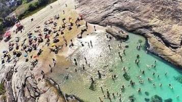 Beach nearby, white sand, 20 beach bars