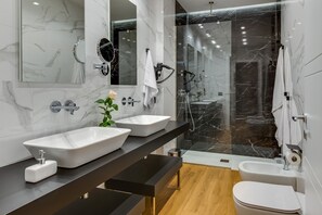 Exclusive Room | Bathroom - RoccaRegina Hotel (Sciacca)