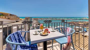 Deluxe-Zimmer | Terrasse/Patio