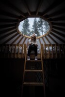 Muebles diferentes, wifi gratis y ropa de cama 