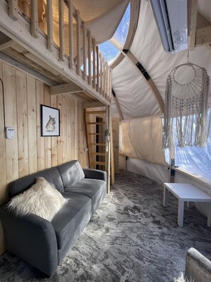 Living area - Imago Village (Saint-David-de-Falardeau)