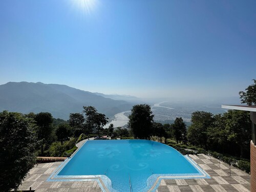 Luxurious 3BHK Villa near Rishikesh by Planacation
