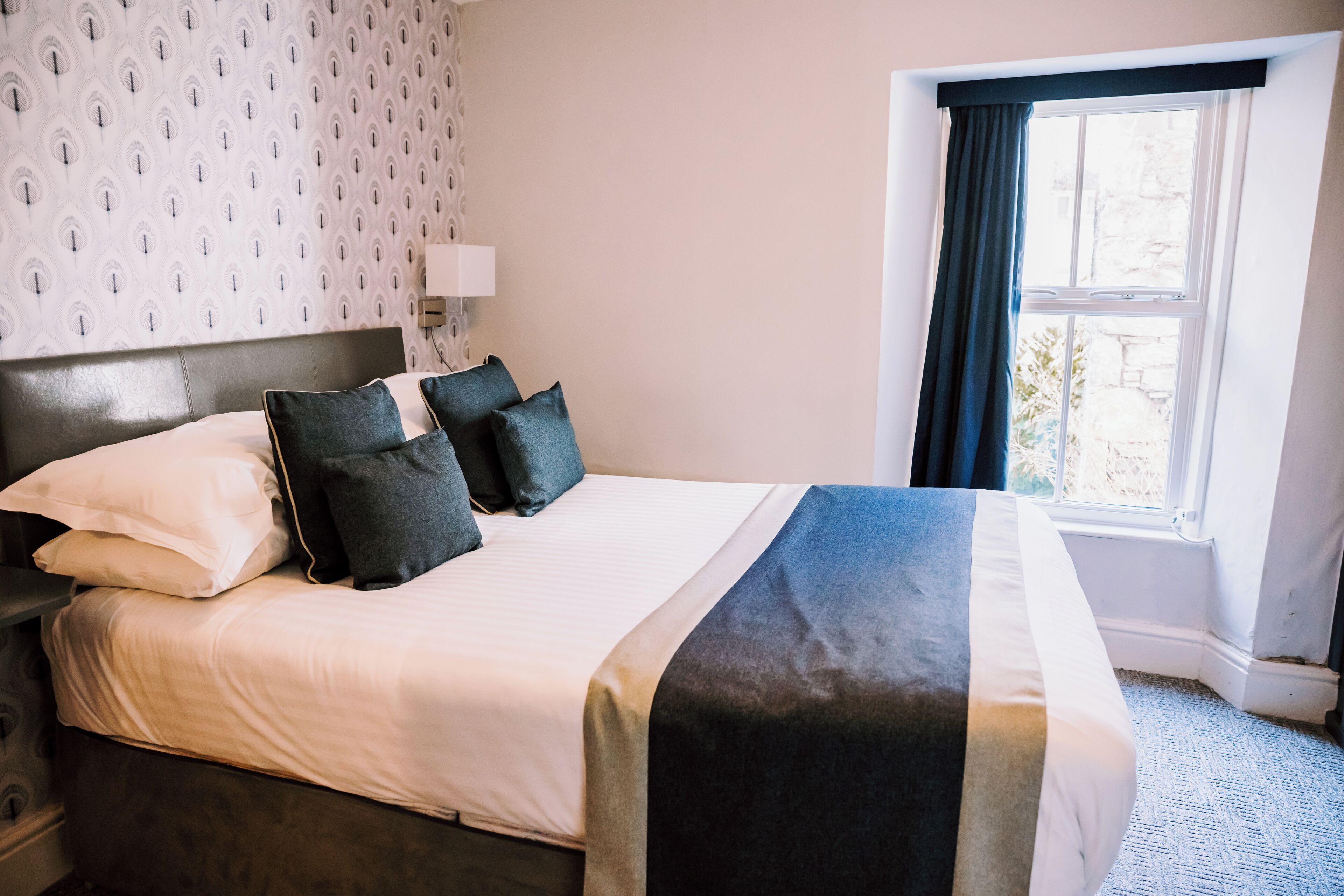 Økonomi-dobbeltrom | Allergitestet sengetøy, individuelt dekorert og individuelt innredet