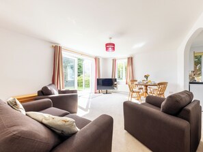 Living area - Built with love, you’re sure to love Betty’s House too. (Great Ryburgh, near Fakenham)