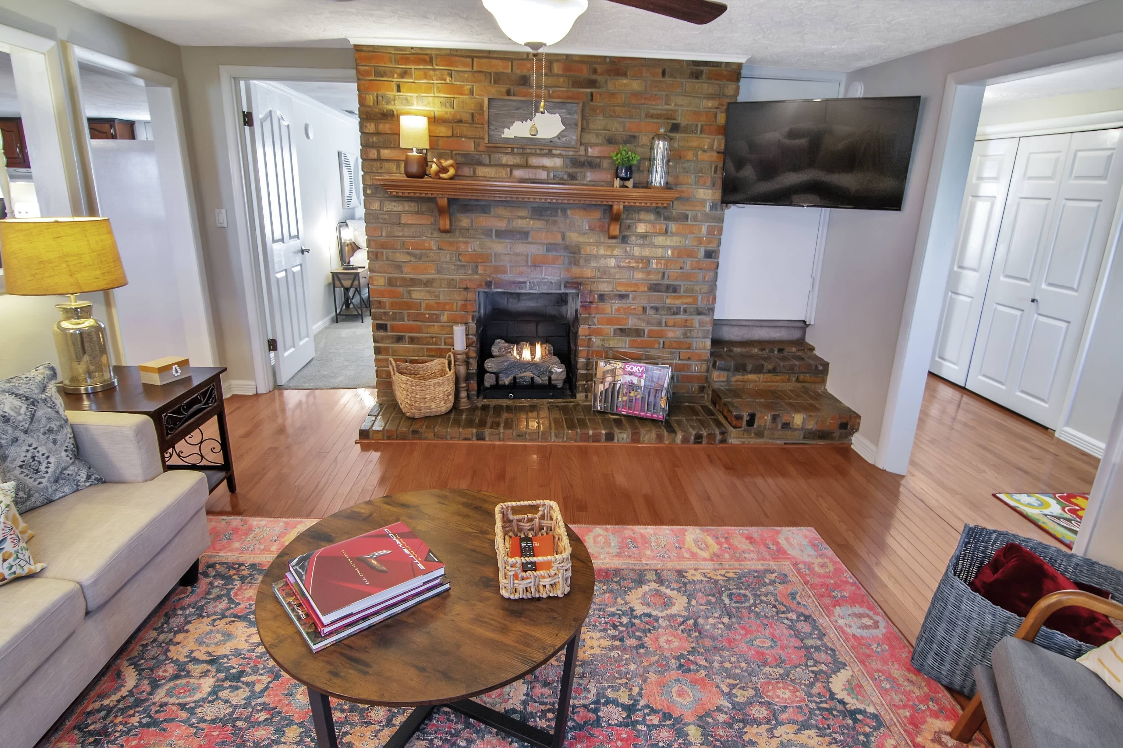 Dandy Times at Barren River Lake. Relax at your cozy farmhouse away from home. 