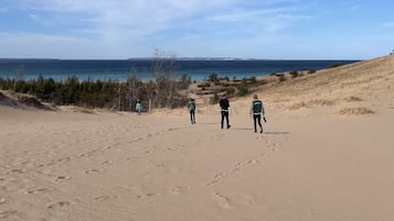 Liegestühle, Strandtücher