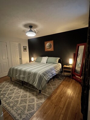 3 bedrooms, desk, iron/ironing board, free WiFi - Highly rated 3 Bed,3 Bath, 0 cleaning fee dog friendly  additional daily fee. (Cedar)