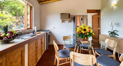 Luxury 3BR Cabin, Lakeview in Valle de Bravo