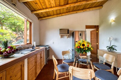 Luxury 3BR Cabin, Lakeview in Valle de Bravo