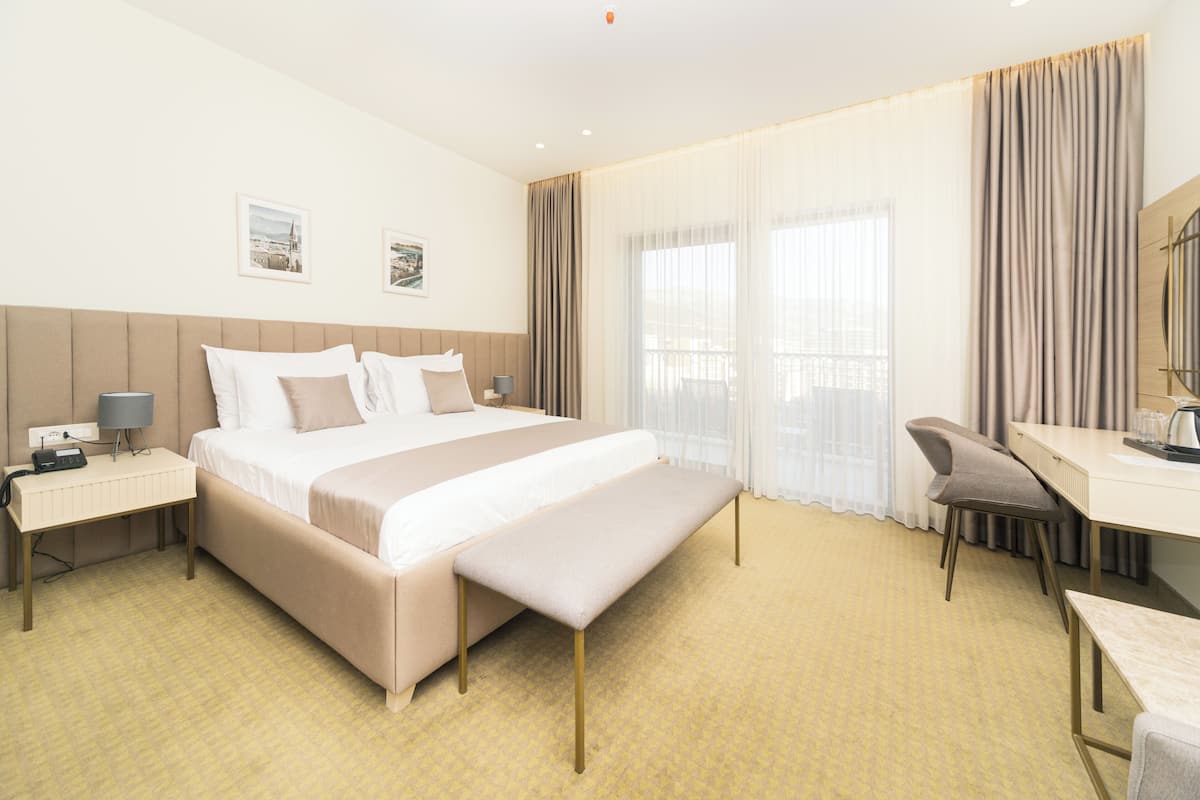 Standaard kamer, 1 twee- of 2 eenpersoonsbedden | 1 slaapkamer, Italiaanse Frette-lakens, luxe beddengoed