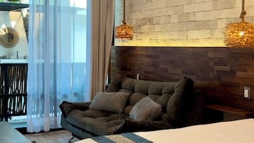 小型双人房 | 高档床上用品、Select Comfort 床、客房内保险箱、特色装修