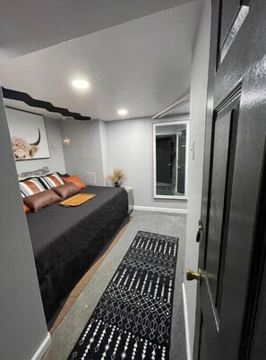 1 bedroom, free WiFi - Mirror Me. (Sharon Hill)