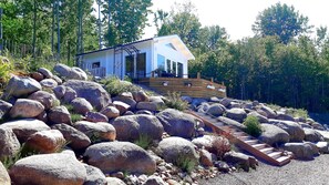 Cabin | Property grounds - Loft-sleeps5-parking-spa-lakeviews-petfriendly (Finnerödja)