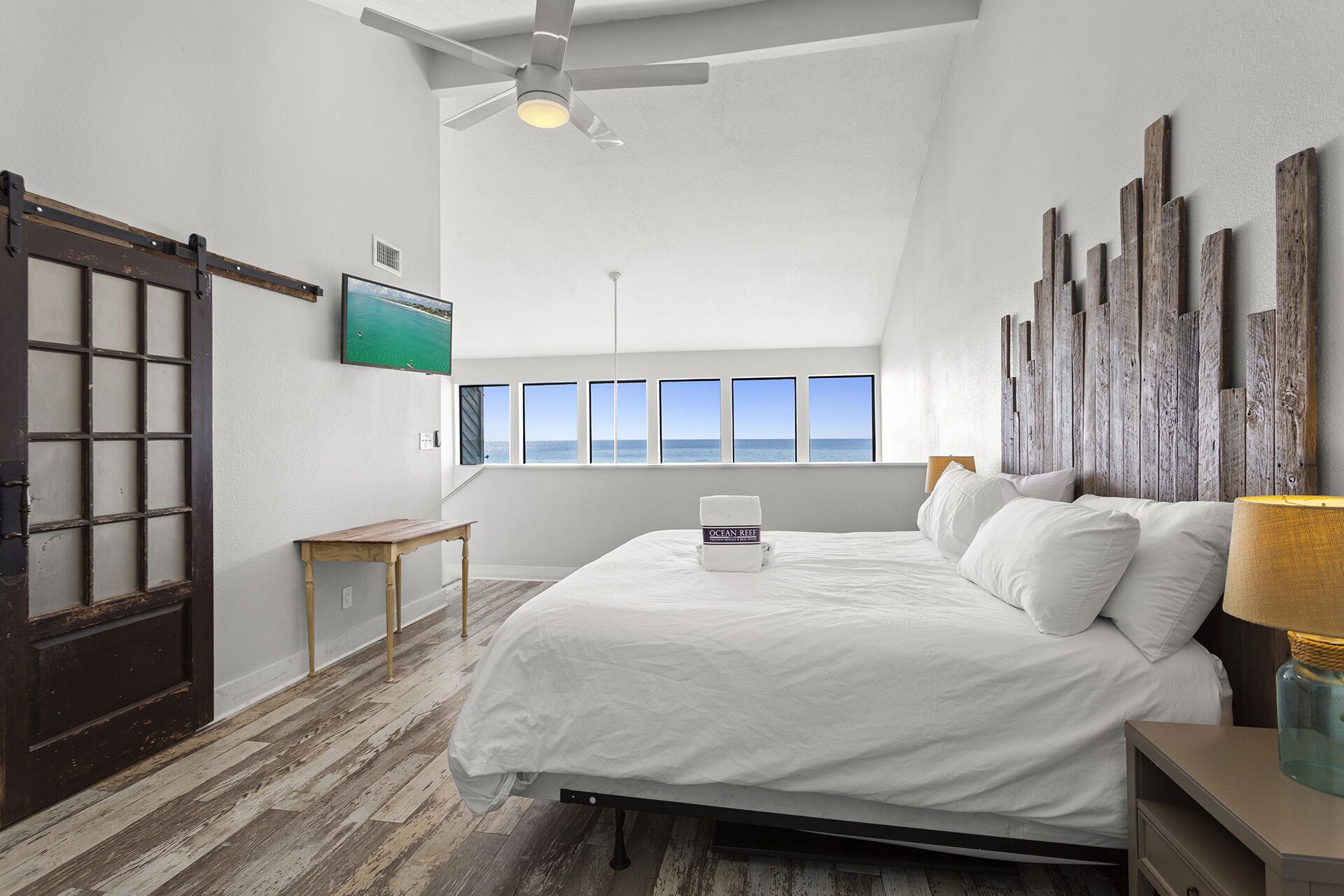 Seawinds 3 - Updated Gulf Front Townhome, Free Beach Service, Scenic Gulf Drive!