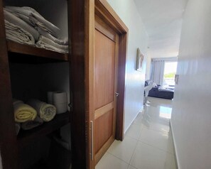 Apartment, Multiple Beds