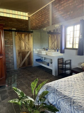 1 bedroom, WiFi, bed sheets - Charming country casita near Nagarote with amazing views of Momotombo (Nagarote)