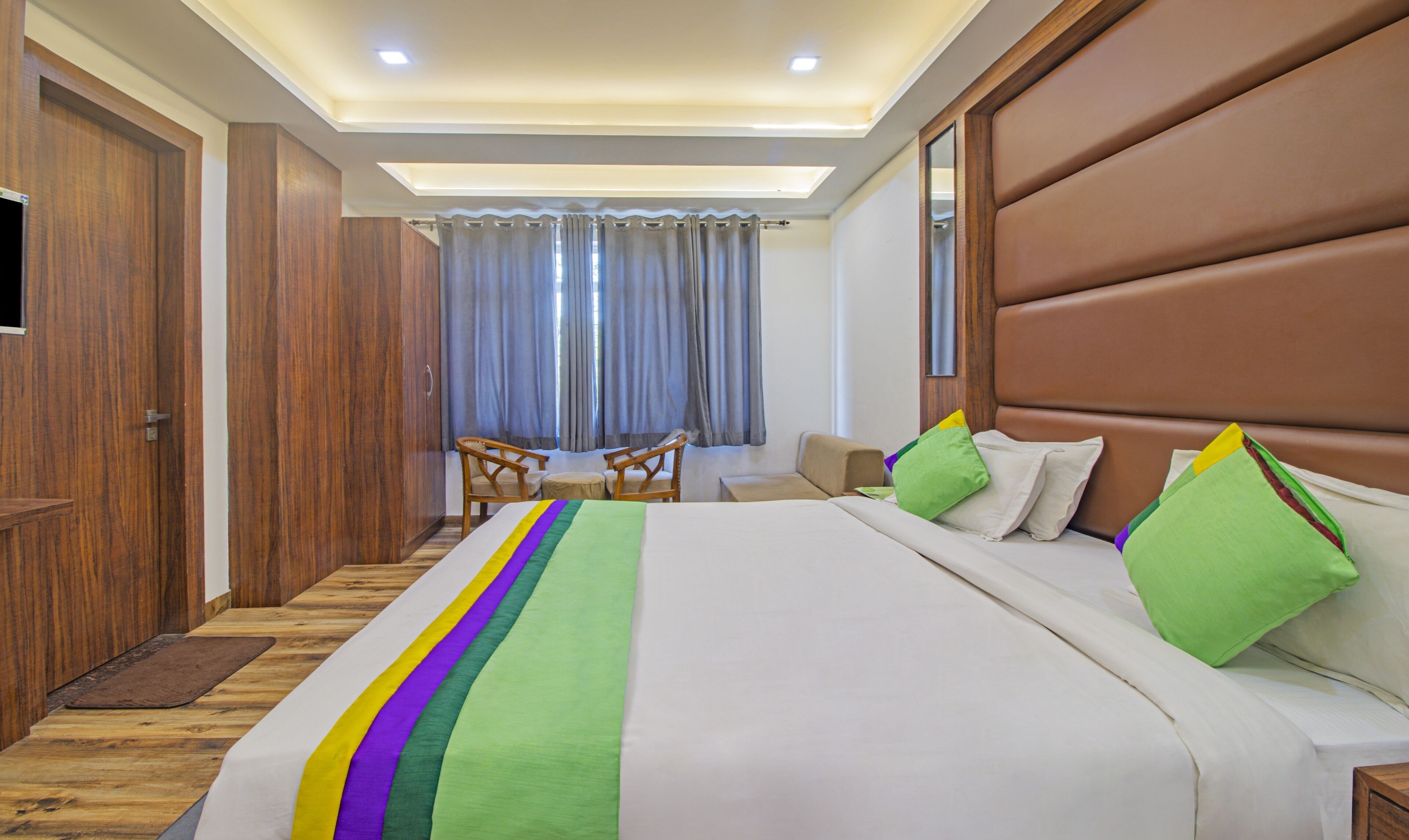 Photo - Treebo The Empire Near Taj Mahal Agra