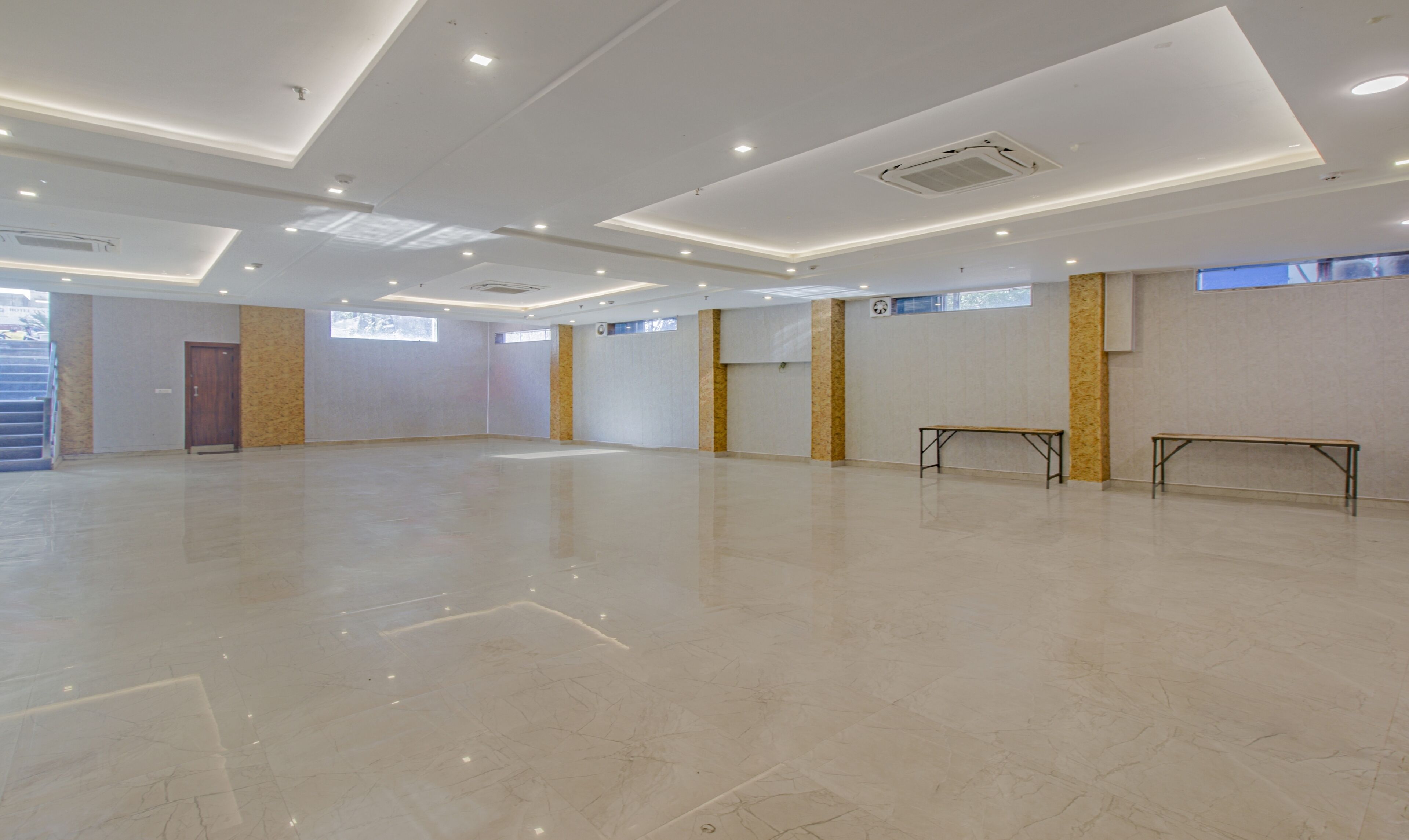 Photo - Treebo The Empire Near Taj Mahal Agra