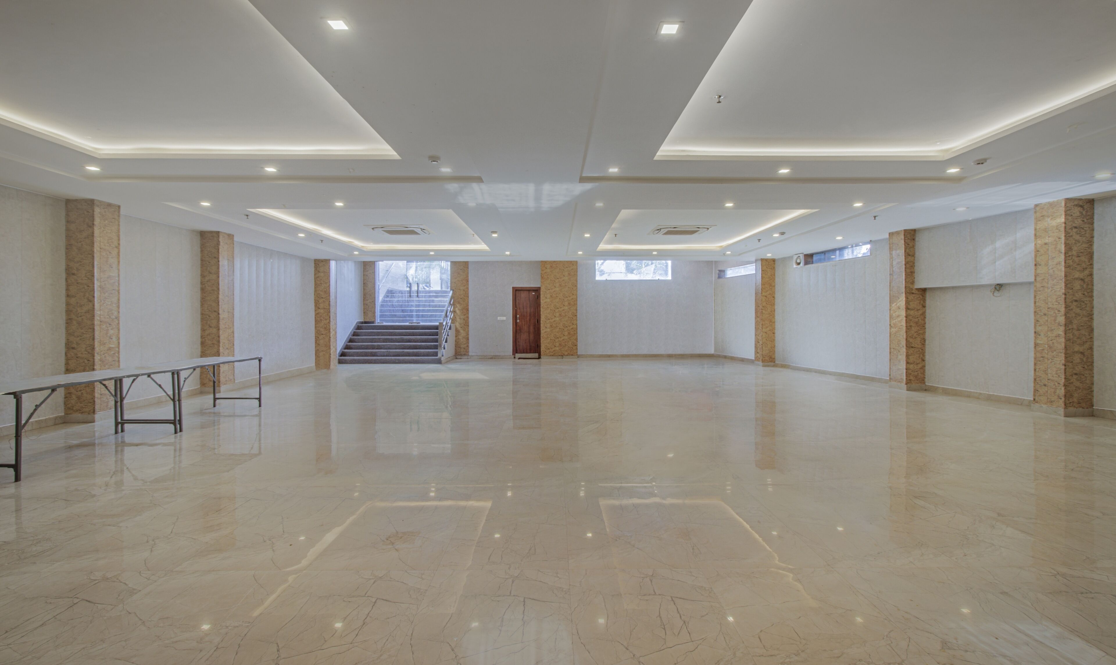 Photo - Treebo The Empire Near Taj Mahal Agra