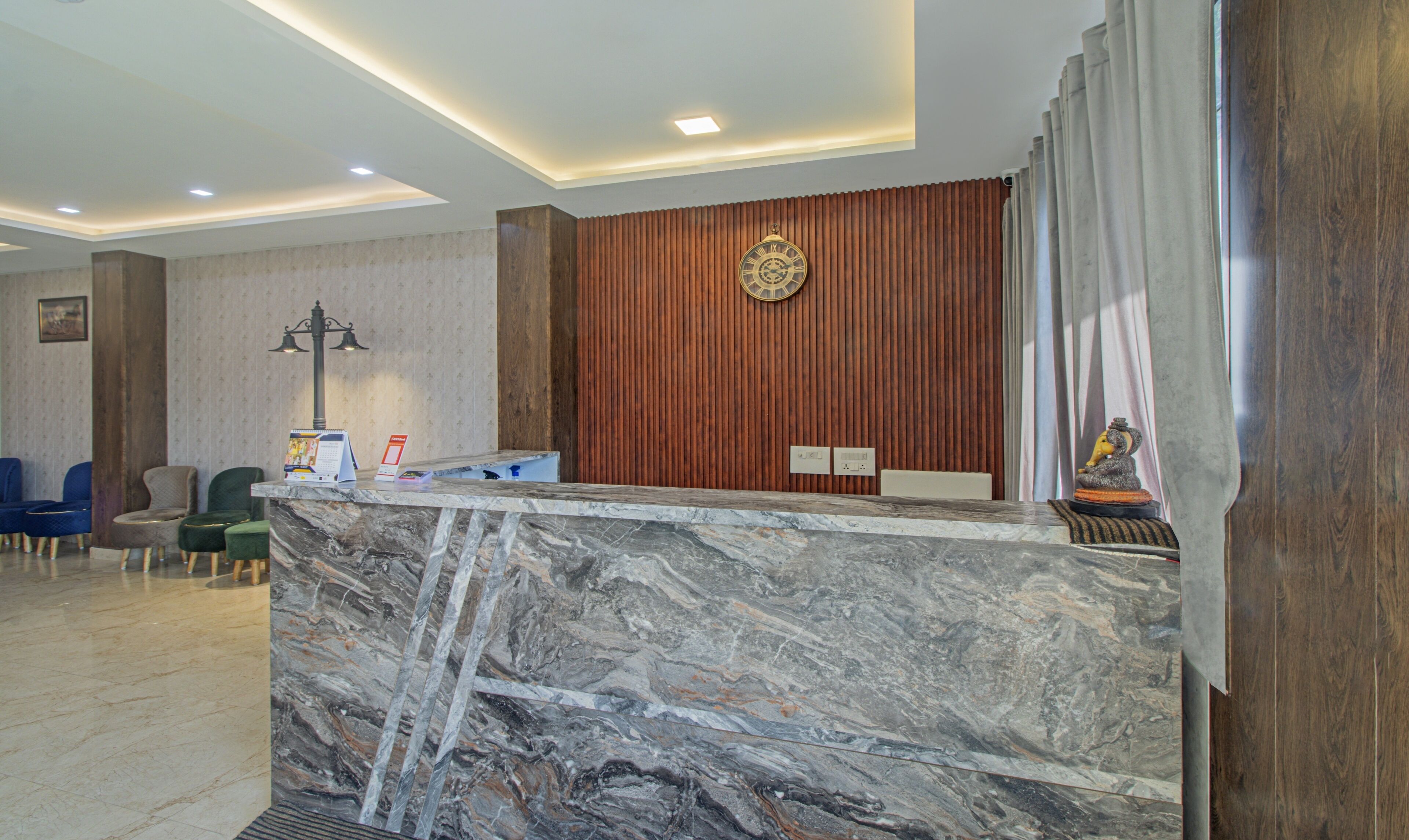 Photo - Treebo The Empire Near Taj Mahal Agra