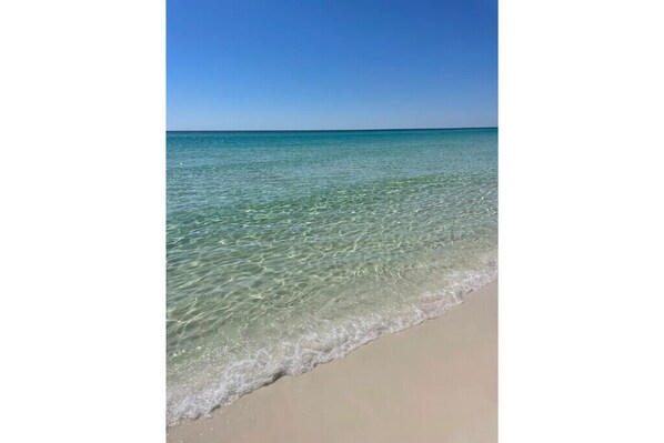 Solstolar och strandhanddukar