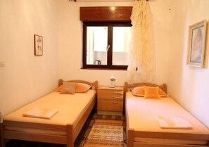 2 chambres, Wi-Fi gratuit, draps fournis