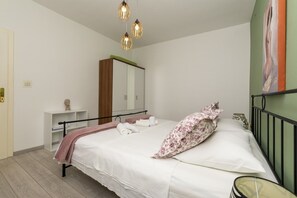 2 chambres, Wi-Fi gratuit, draps fournis