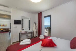1 quarto, cofres nos quartos, Wi-Fi de cortesia, roupa de cama