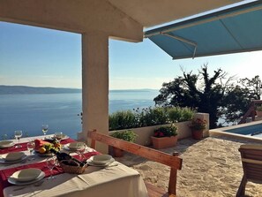 Outdoor dining - Holiday Home in Sumpetar Jesenice with Seaview, Terrace, Air condition, WIFI (5133-1) (Dugi Rat)