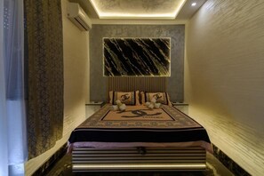 2 chambres, fer et planche à repasser, Wi-Fi gratuit, draps fournis