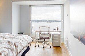 2 habitaciones, acceso a internet y ropa de cama