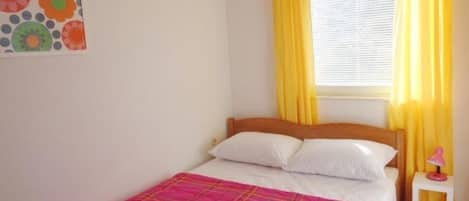 Free WiFi, bed sheets, wheelchair access