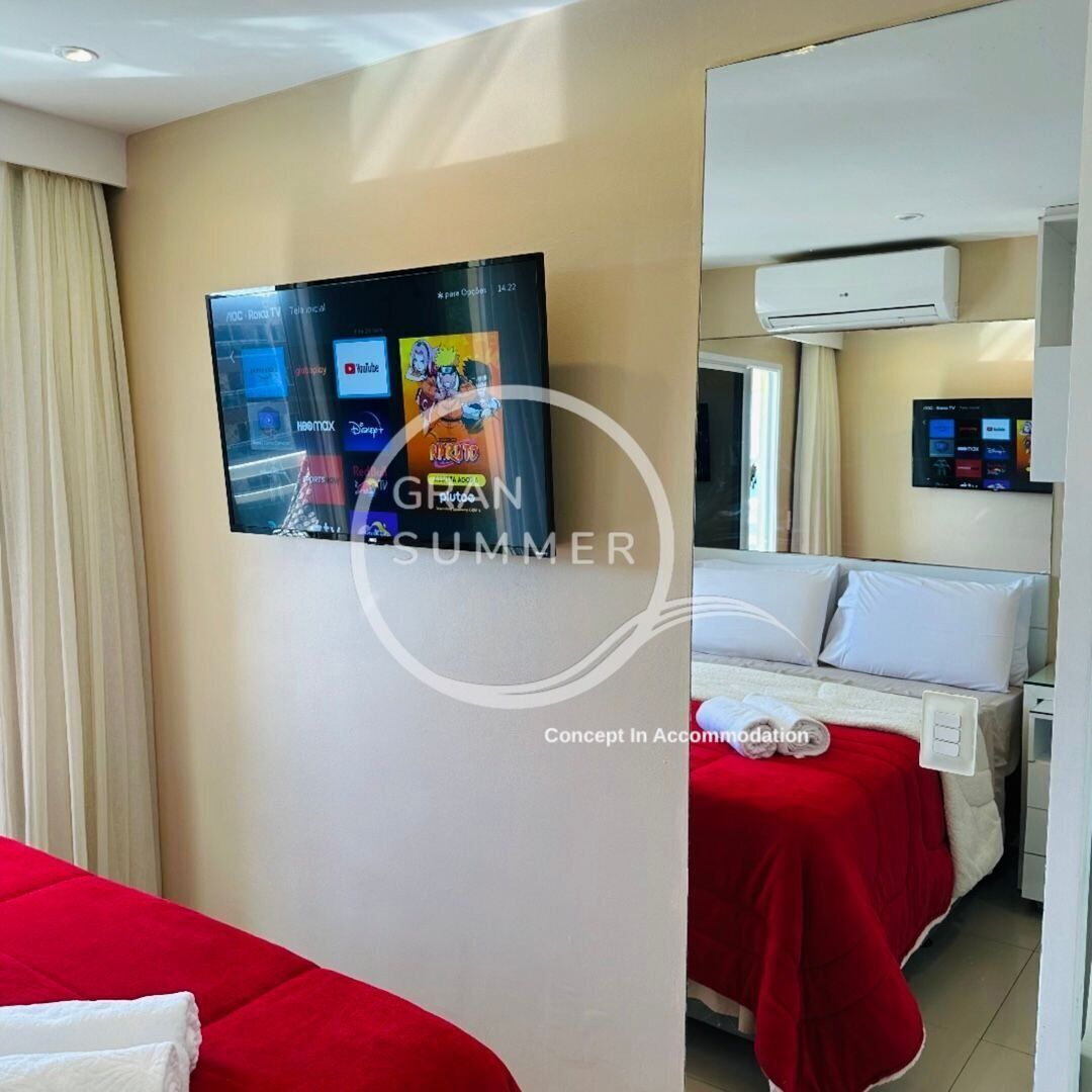 Deluxe Apartment | Egyptian cotton sheets, premium bedding, free WiFi