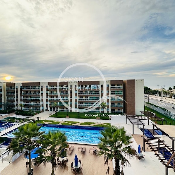 Deluxe Apartment | Pool | 3 indoor pools, open 8:00 AM to 10:00 PM, sun loungers - Gran Summer Concept In Accommodation (Fortaleza)