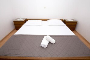2 bedrooms, free WiFi, bed sheets