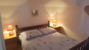 2 bedrooms, free WiFi, bed sheets, wheelchair access