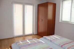 2 bedrooms, free WiFi, bed sheets