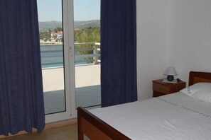 1 bedroom, free WiFi, bed sheets - Apartment in Ražanj with Seaview, Terrace, Air condition, WIFI (5150-1) (Ražanj)