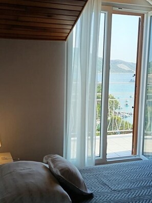 3 عدّة غرف نوم وواي فاي مجانًا وملاءات أسرّة