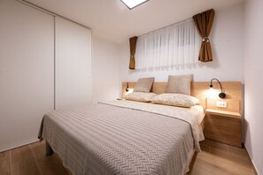 Wi-Fi de cortesia, roupa de cama