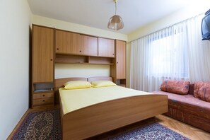 4 chambres, accĂšs au Wi-Fi (inclus), literie fournie