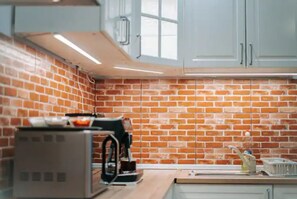 Diskmaskin och kaffe- och tebryggare