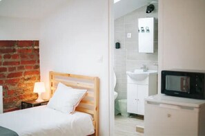 1 bedroom, travel crib, WiFi, bed sheets - Kali Host Apartment 3 (Târgu Mureș)