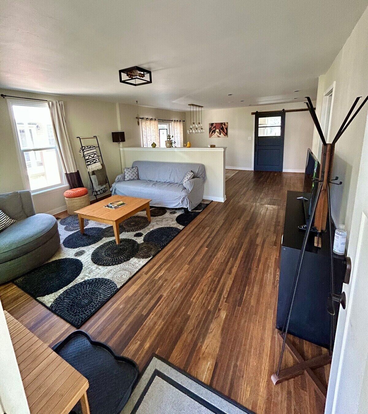 Bonnie Wine Bungalow - Cute and Convenient!