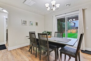 Breakfast area - Newly remodeled private home (Boise)