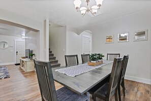 Breakfast area - Newly remodeled private home (Boise)
