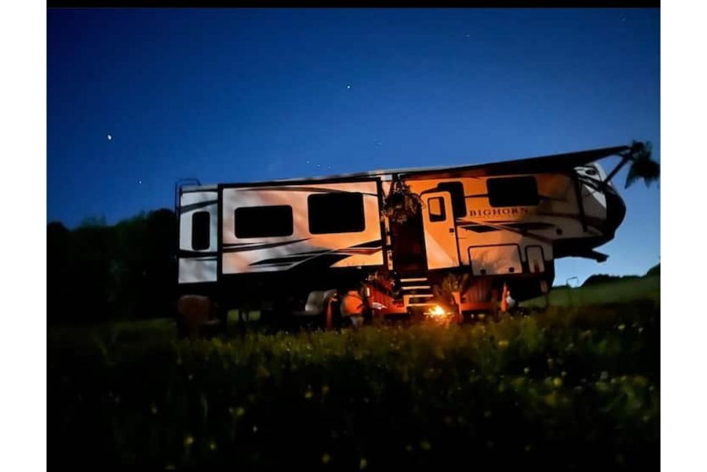 Camping or Glamping you decide! Near Tuscaloosa.