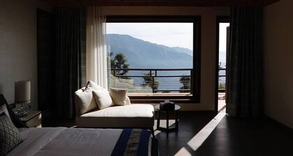Luxurious 3BHK near Rishikesh by Planacation